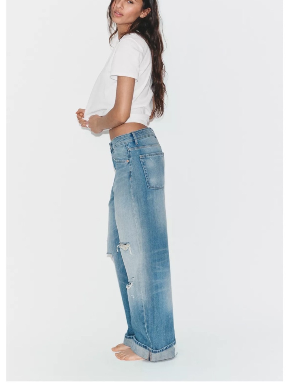 Zara TRF BAGGY FOLDED RIPPED
MID-RISE JEANS - Picture 3 of 8